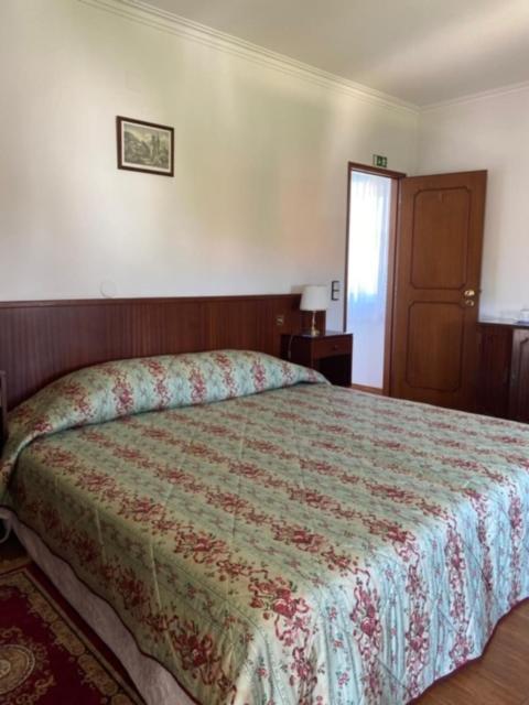 Guest House Toca Dos Grilos Эшторил Экстерьер фото